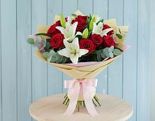 Букет цветов из:  Лилии и Розы #REPLACE_PRED# Глубоком