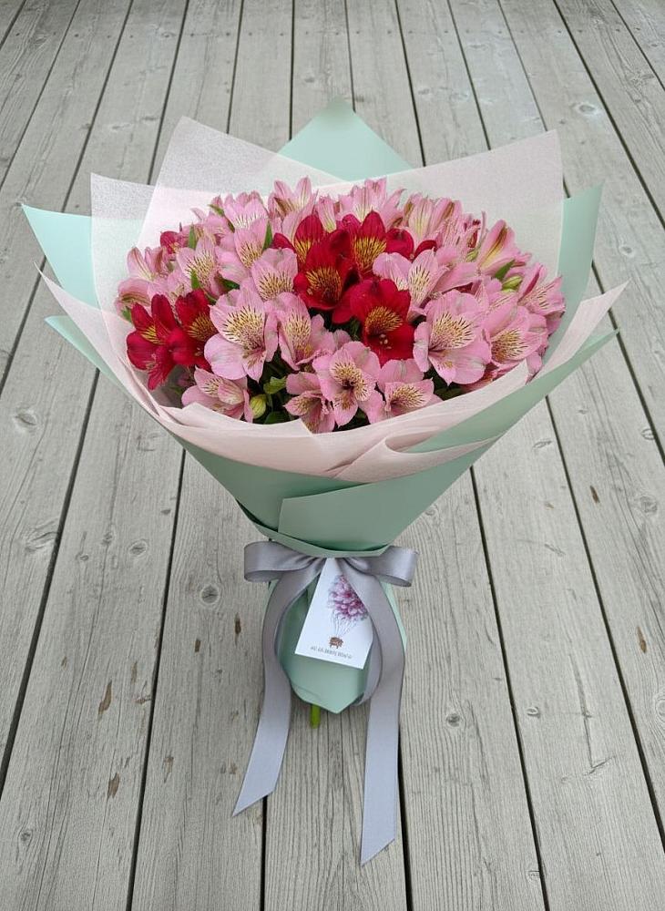 Букет цветов из: Альстромерии в Глубоком