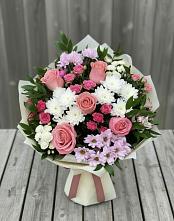 Букет цветов из:  Альстромерии, Гвоздики, Розы и Хризантемы в Глубоком