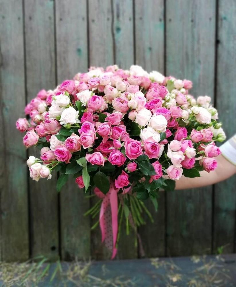 Букет Розовые кустовые розы Натали и Лав Лидия в Глубоком