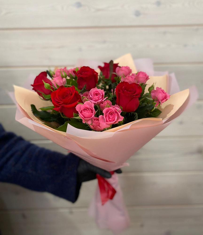 Букет цветов из: Розы в Глубоком
