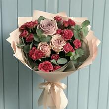 Букет цветов из:  Гвоздики и Розы в Глубоком