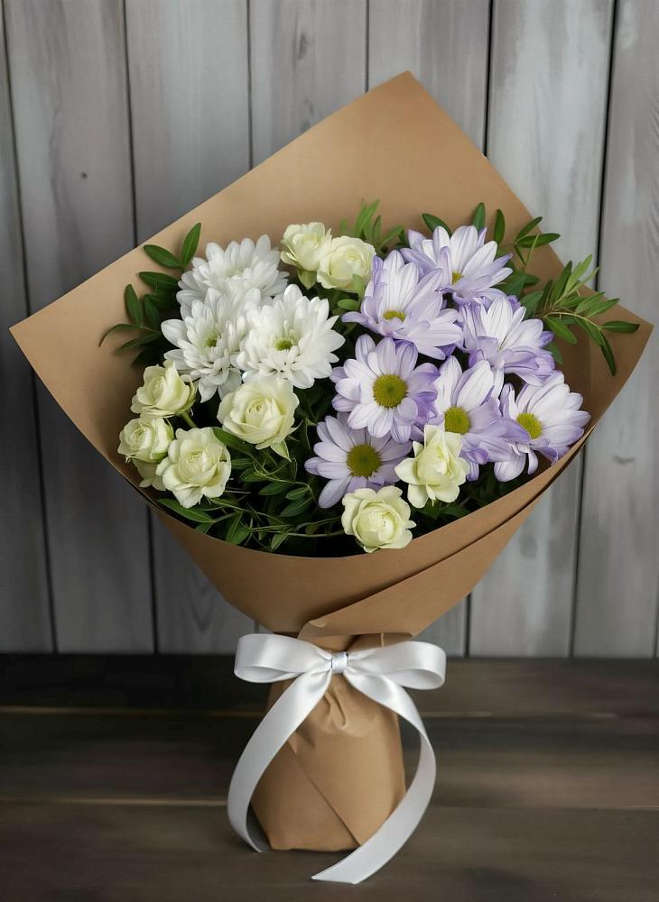 Букет цветов из: Хризантемы и Розы в Глубоком