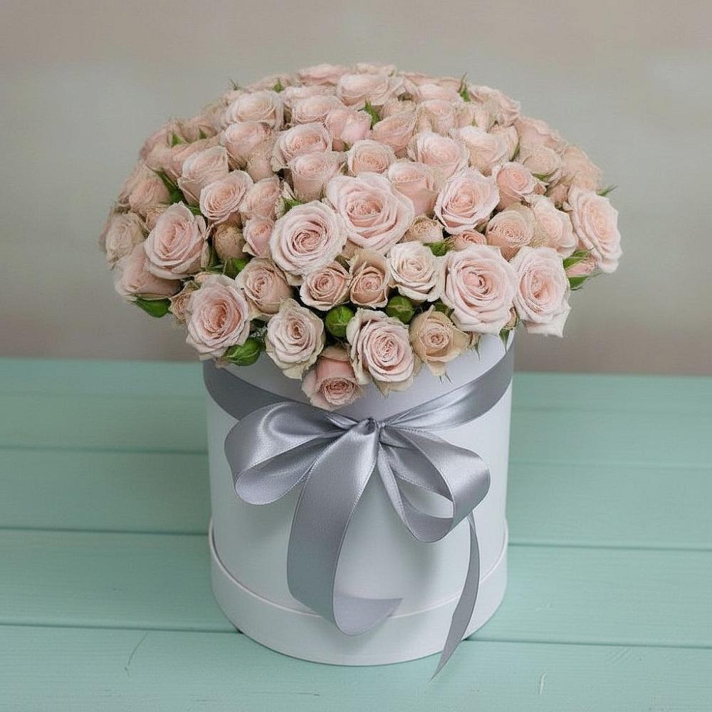 Цветочная композиция из Розы в шляпной коробке в Глубоком